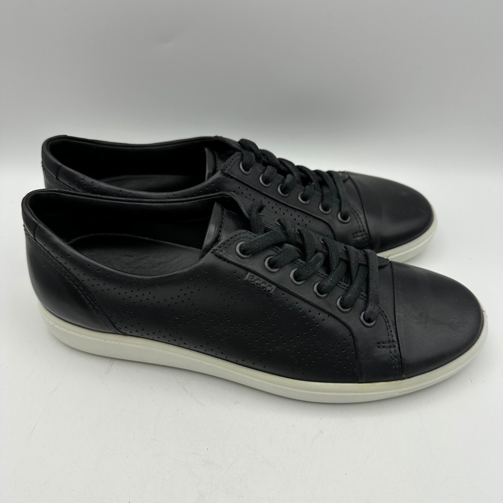 ECCO Soft 7 Sneakers Womens 10 Black Leather Perforated Lace Up 430833-02001